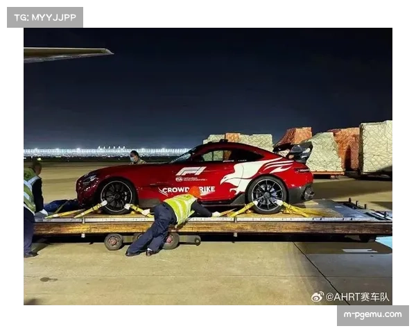 深度报道:F1安全车与医疗车驾驶员选拔与训练的内幕 深度报道:F1安全车与医疗车驾驶员选拔与训练的内幕